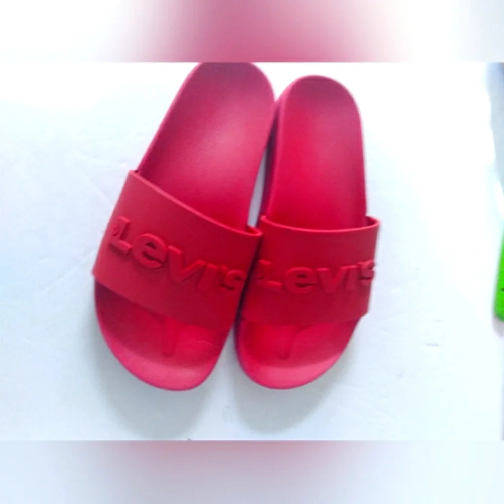 Levi's Red Pool‎ Slides Sandals Summer Beach Casual Slip-On Slippers